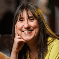 Photo of Kirsty Dixon