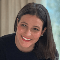 Photo of Lisa Taylor