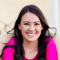 Photo of Dr Sara Reardon